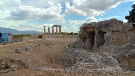 Vista-Panorámica-De-La-Fuente-Glauke-En-La-Antigua-Corinto