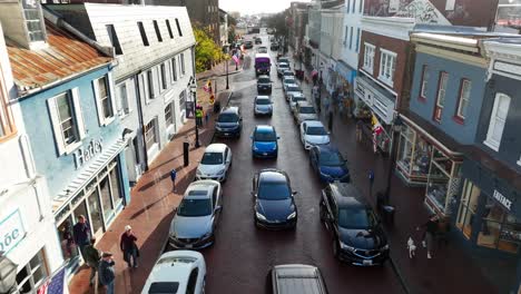 Verkehr-Auf-Der-Hauptstr