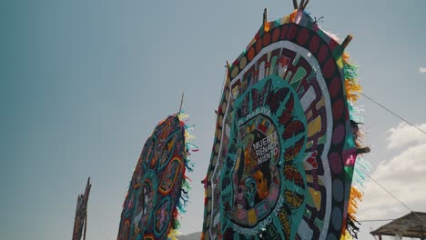 Traditional-Kite-Festival-For-The-Day-Of-The-Dead-In-Sumpango,-Guatemala---wide