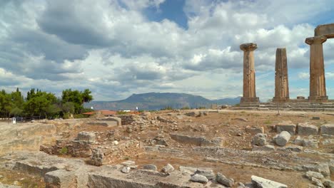 Vista-Panorámica-Del-Templo-De-Apolo-En-La-Antigua-Corinto