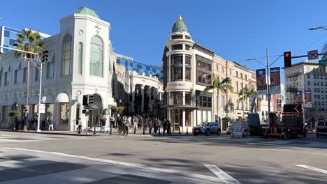 Rodeo-Drive-Y-La-Famosa-Zona-Comercial-En-El-Triángulo-Dorado---Lapso-De-Tiempo