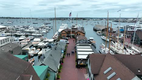 Los-Turistas-Visitan-Newport-Rhode-Island