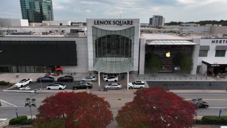 Lenox-Square-Ist-Ein-Gehobenes-Luxuseinkaufszentrum-Im-Buckhead-bereich-Von-Atlanta-Georgia