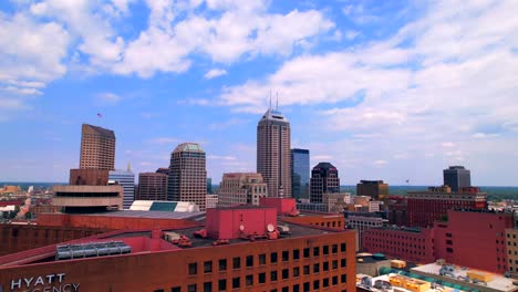 Hyatt-Regency-Indianapolis-hotel-and-Salesforce-Tower-in-background,-Indiana