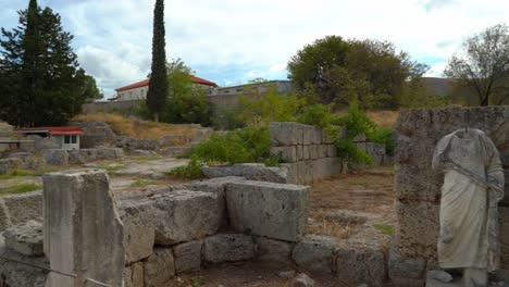 Vista-Panorámica-Del-Sur-De-Stoa-En-La-Ciudad-De-La-Antigua-Corinto