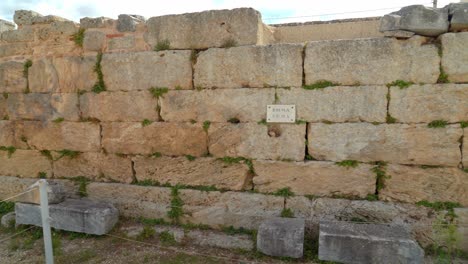 Bema-of-Saint-Paul-in-City-of-Ancient-Corinth-with-Acrocorinth-Mountain-in-Background