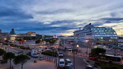 Marseille-traffic-chaos-timelapse