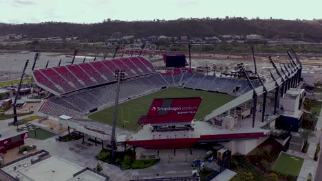 The-new-Snapdragon-football-stadium-in-Mission-Valley