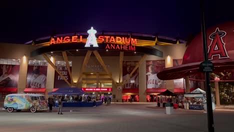 Willkommen-Im-Angel-Stadium-In-Anaheim,-Kalifornien