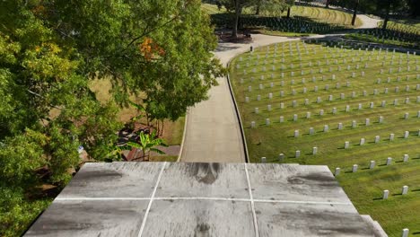 Marietta-National-Military-Cemetery-sign-and-gravestones