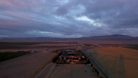 Aerial-view-of-Harris-Ranch-Inn-and-Restaurant-in-Coalinga,-California