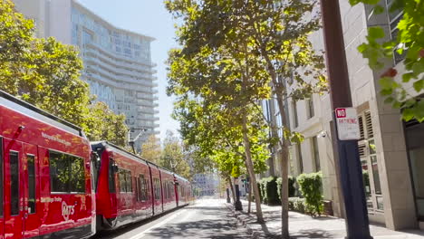 El-Tranvía-De-San-Diego-Es-Un-Sistema-De-Tren-Ligero-Que-Opera-En-El-área-Metropolitana-De-San-Diego