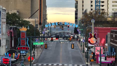 Icónica-Calle-Beale-De-Memphis