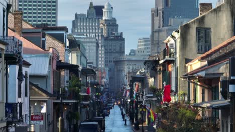 Calle-Bourbon-En-Nola-Grande-Fácil