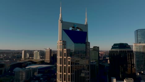 Nashville-cityscape-Sunrise-Spinning-ATT-building