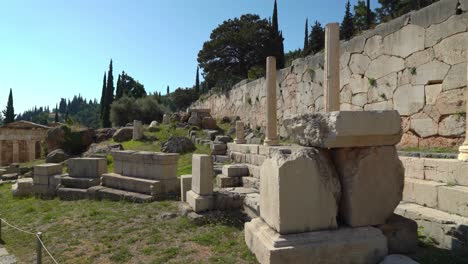 Stoa-of-Athenians-in-Delphi-Archaeological-Site