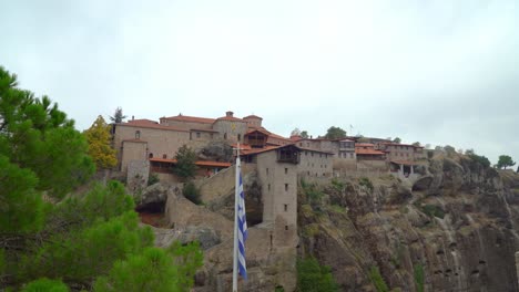 Holy-Monastery-of-Great-Meteoron-in-Meteora-rock-formation-in-Greece