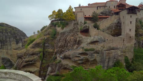 Reveal-Shot-of-Holy-Monastery-of-Great-Meteoron-in-Meteora-rock-formation-in-Greece