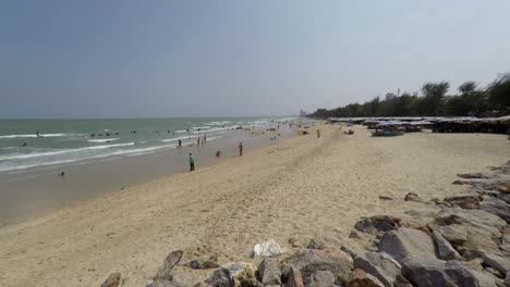 Beach-life-in-Cha-am-Thailand