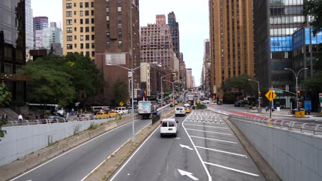 Timelapse-of-traffic-in-NY