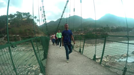 Himalaya-Bergsteiger-Eines-Bergsteiger-Ausbildungsinstituts-Auf-Dem-Weg-Zum-Trail