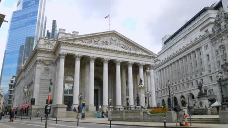 Plano-General-Del-Exterior-Del-Edificio-Del-Banco-De-Inglaterra,-En-La-Ciudad-De-Londres