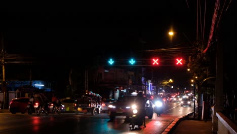 Nachtverkehr-In-Der-Stadt-Bangkok