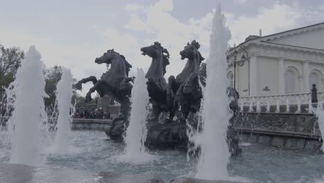 Four-Seasons-fountain-in-Alexander-Garden,-Moscow,-Russia