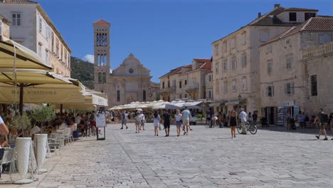 Main-Square-in-Hvar,-Croatia.-Slo-mo