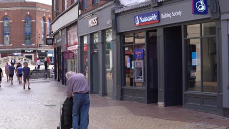 Chelmsford-High-Street-Einschließlich-Der-Landesweiten-Bausparkasse-Und-Moos