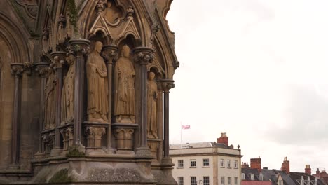 Wells-Domfassade-Mit-Den-Religiösen-Figuren-Der-Sächsischen-Bischöfe-Von-Wells,-Standbildkamera