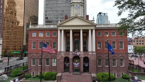 Old-State-House-in-Hartford-Connecticut