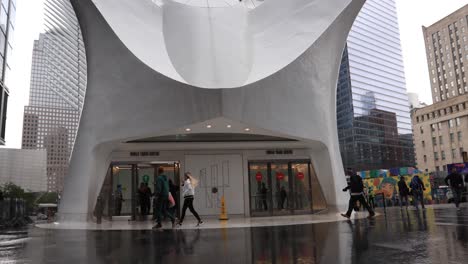 New-York-City-Oculus-Main-Entrance-from-front