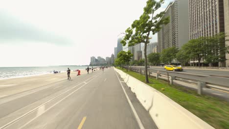 Bike-ride-at-the-Lakefront-trail-before-the-start-of-The-2022-Chicago-Air-and-Water-Show