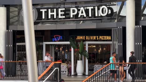 Pacific-fair-shopping-centre,-the-patio-casual-dining-precinct-with-modern-restaurants,-Broadbeach,-Gold-coast,-Queensland,-Australia