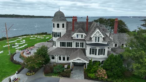 Historisches-Herrenhaus-In-Newport-Rhode-Island