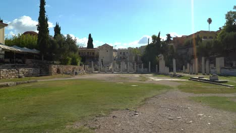 Filas-De-Columnata-De-Propilón-Oriental-Del-Foro-Romano