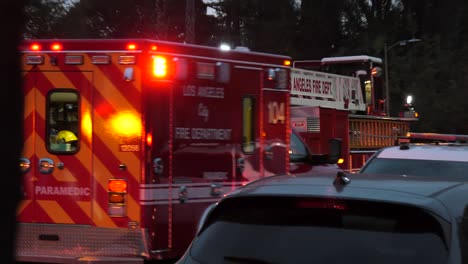 Ambulancia-Saliendo-De-La-Mala-Escena-Del-Accidente