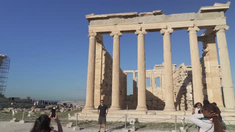 Majestätische-Kolonnade-Von-Pandroseion-In-Der-Nähe-Der-Akropolis