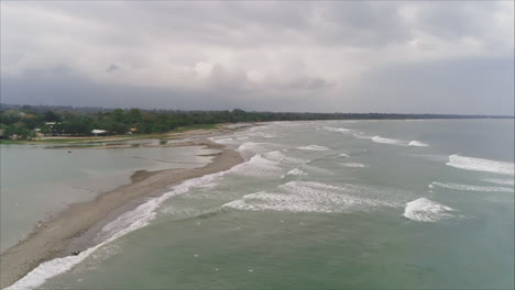 Aerial:-Steady-shot-of-Honduran-coastline