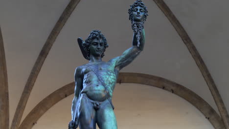 Perseu-Mit-Dem-Haupt-Der-Medusa,-Florenz,-Italien