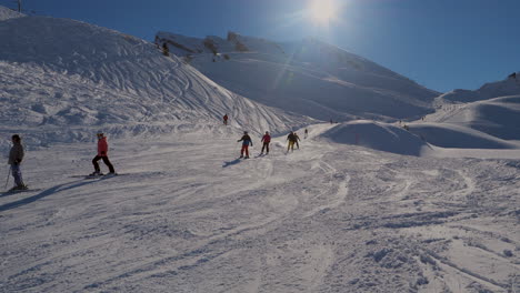 Montaña,-Suiza,-Acción,-Montaña-De-Vacaciones,-Suiza,-Acción,-Vacaciones