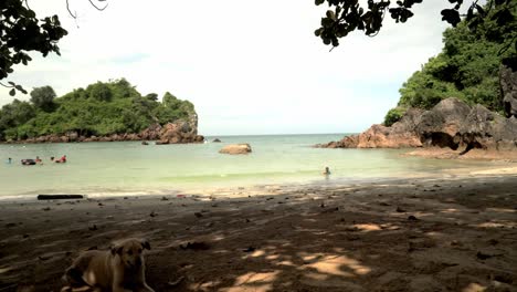 Lapso-De-Tiempo-De-Una-Playa-En-El-Sur-De-Tailandia