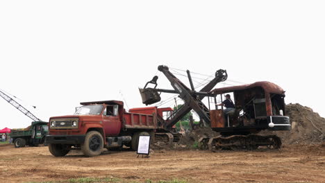 Kinzers,-Pennsylvania---August-15,-2019:-People-demonstrating-early-life-in-America-at-the-Rough-and-Tumble-Thresherman's-Reunion-in-Kinzers,-Pennsylvania-on-August-15,-2019