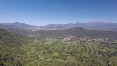 flying-with-karma-drone-over-the-mountains-of-central-Veracruz-makes-us-feel-birds