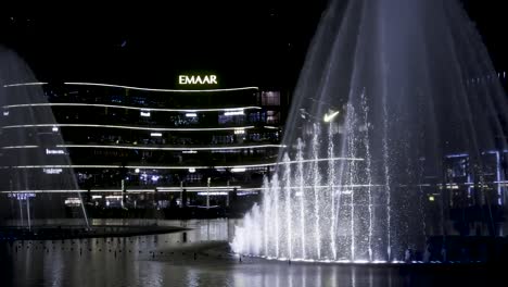 Un-Video-En-Cámara-Lenta-De-La-Fuente-De-Dubai