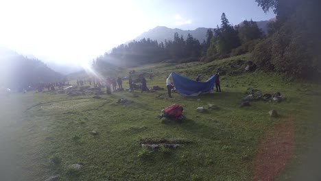 Eine-Malerische-Aussicht-Auf-Die-Hügel-Des-Himalaya,-Berge