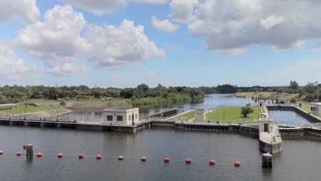 St-Lucie-River-Lock-Drone-Sobrevolar