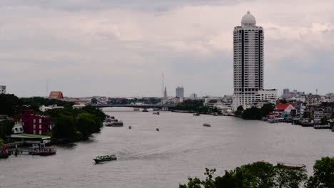 Chaophraya-River-is-filled-with-history-and-culture