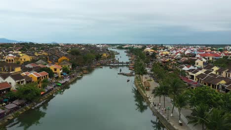 Breite-Luftaufnahme-Von-Hoi-An-In-Vietnam